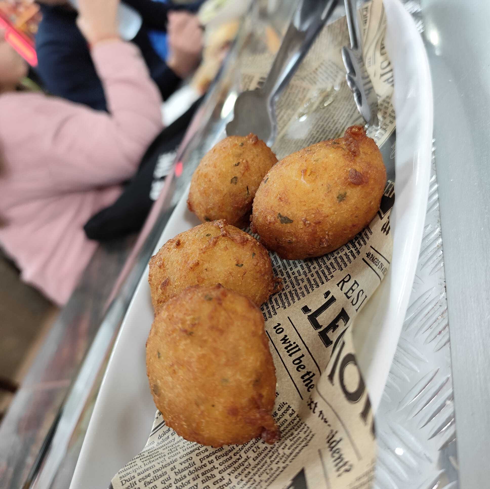 Buñuelos de bacalo